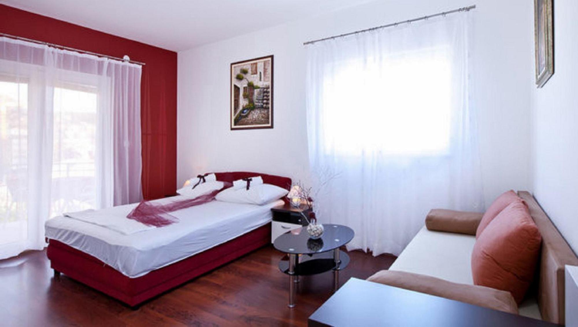 Apartments Villa Aura - Adult Only Дубровник Екстер'єр фото