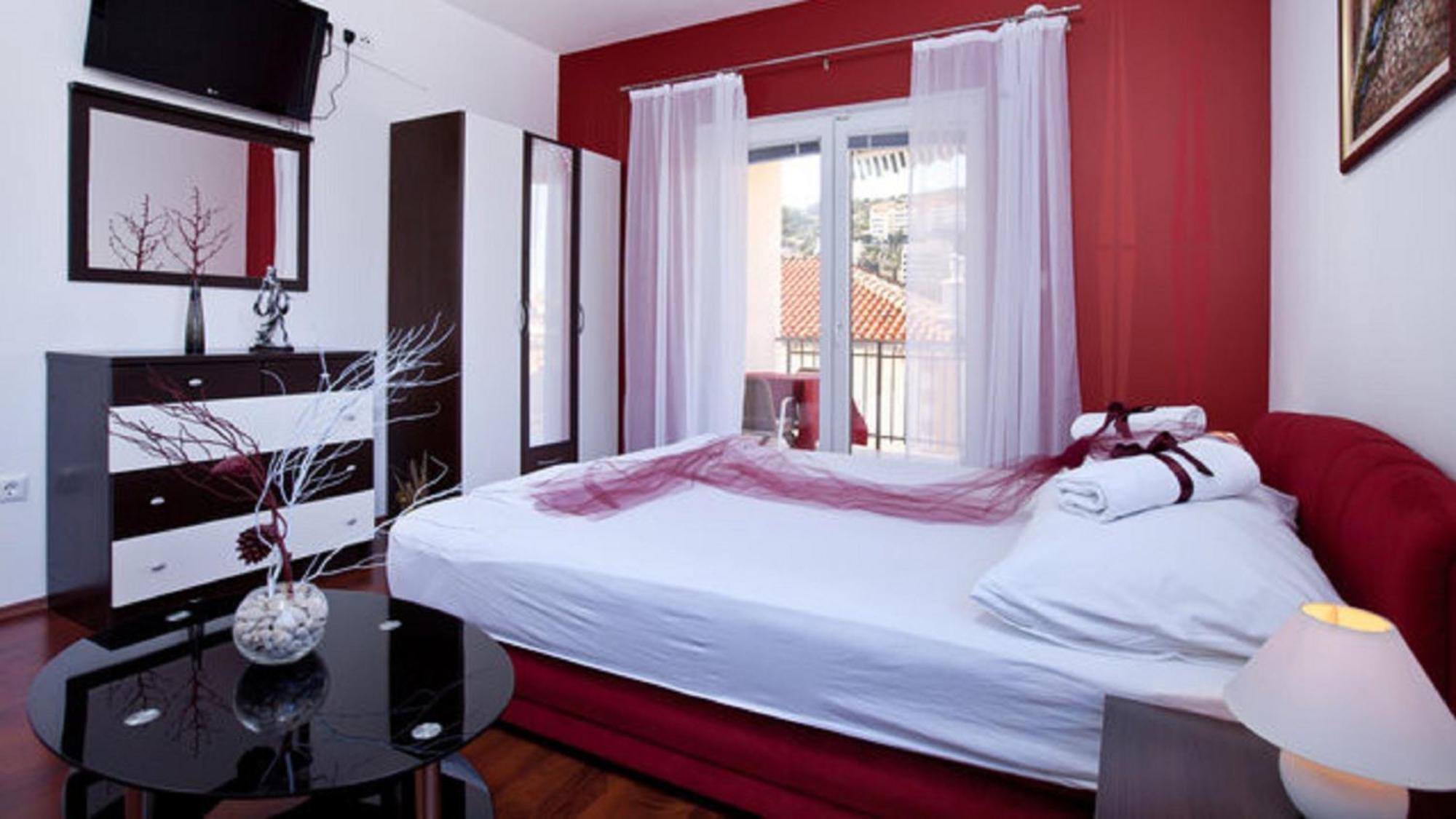 Apartments Villa Aura - Adult Only Дубровник Екстер'єр фото