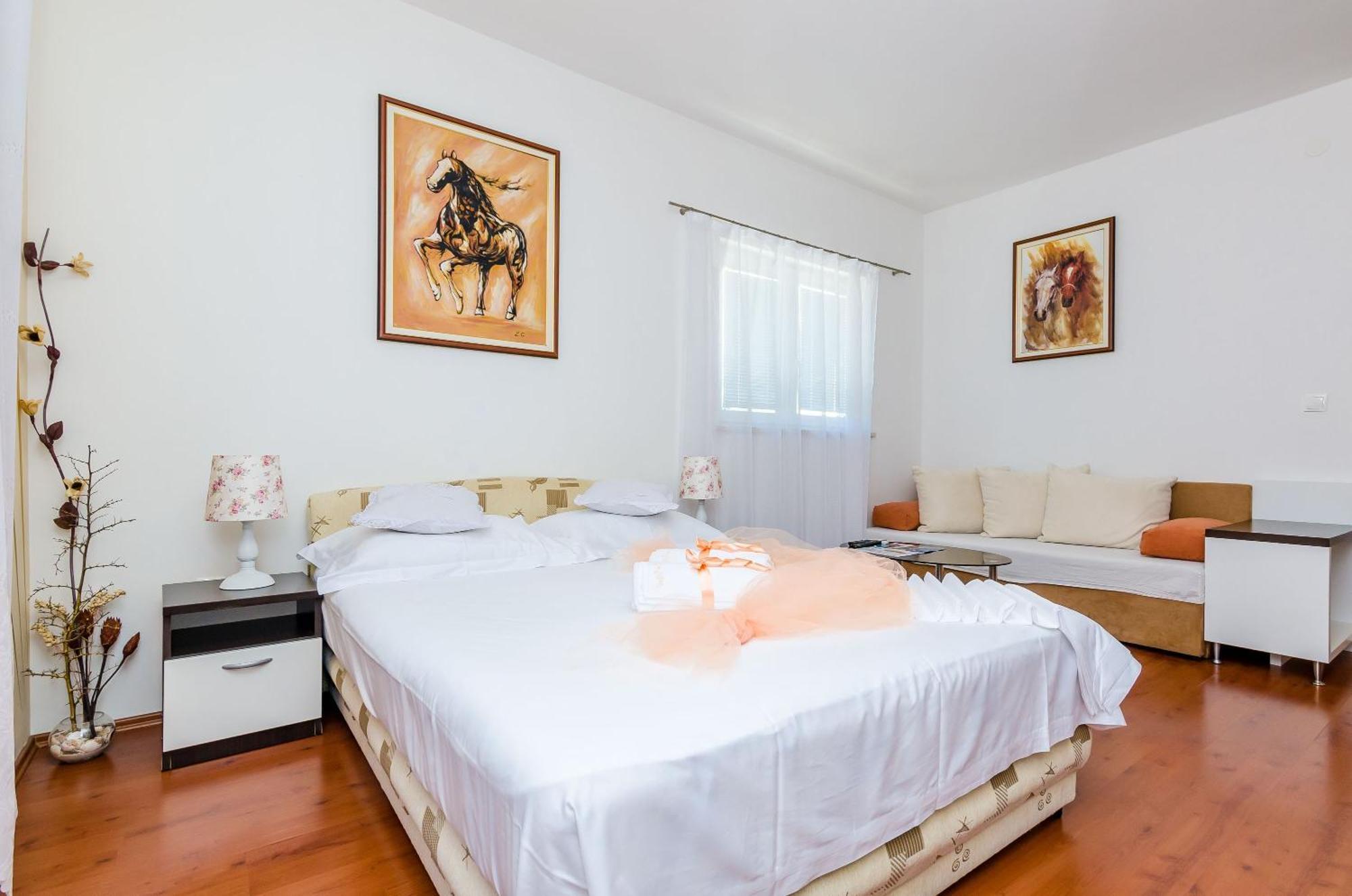 Apartments Villa Aura - Adult Only Дубровник Екстер'єр фото